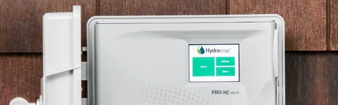 hunter-hydrawise-steuerung-pro-hc-auf-ziegelmauer