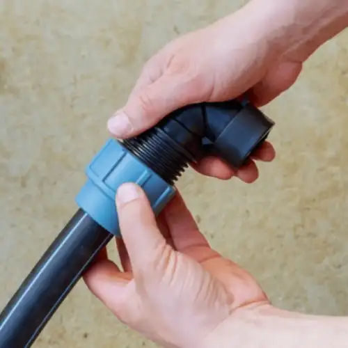 hand-dreht-klemmverbinder-fest