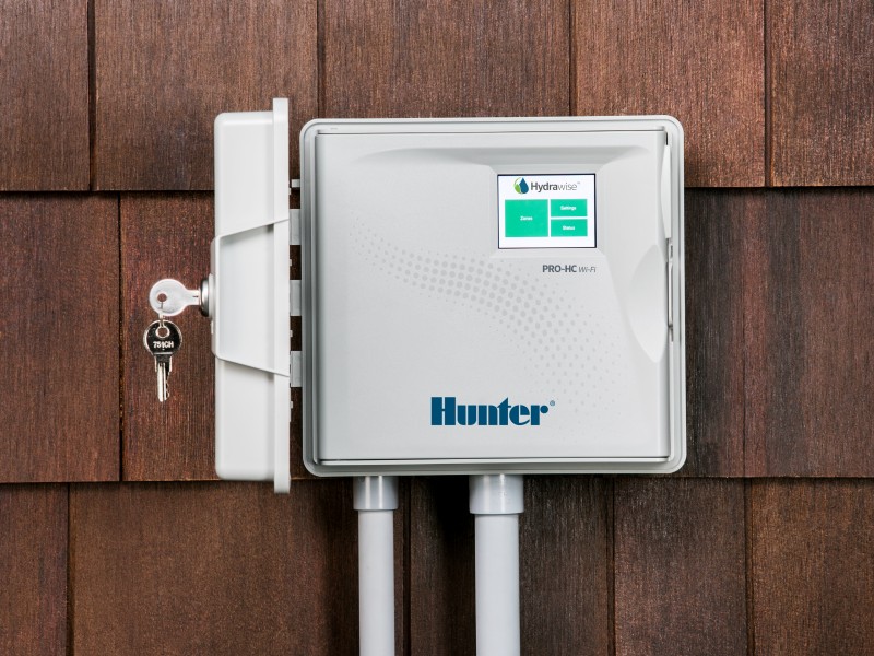 hunter-hydrawise-steuergeraet-zur-gartenbewaesserung